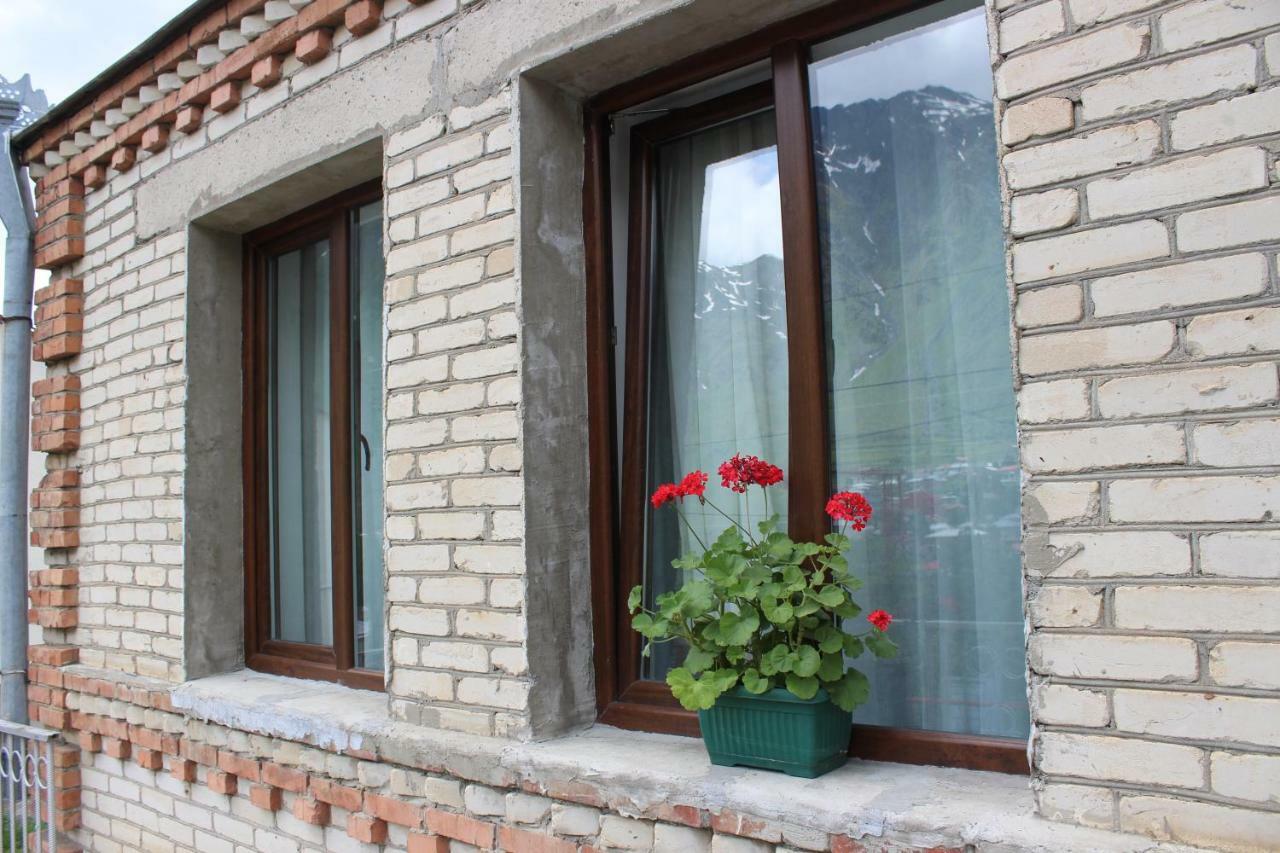 Hq Of Nove Sujashvili Stepancminda Exteriér fotografie